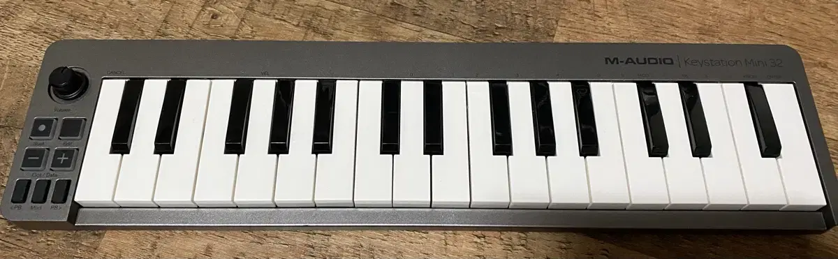 M audio key station mini